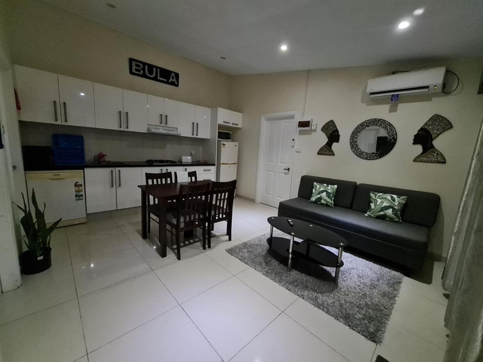 New Door Apartments نادي المظهر الخارجي الصورة